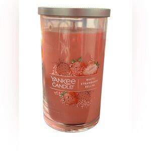 NWT Yankee Candle White Strawberry Bellini Scented Medium Candle